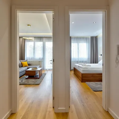 Montana Luna Apartment