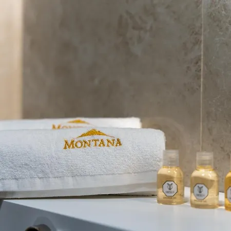 Montana Luna *