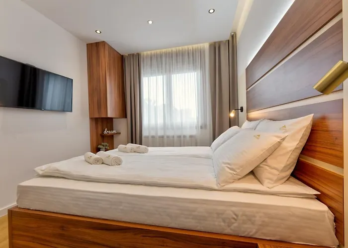 Montana Luna * זלאטיבור